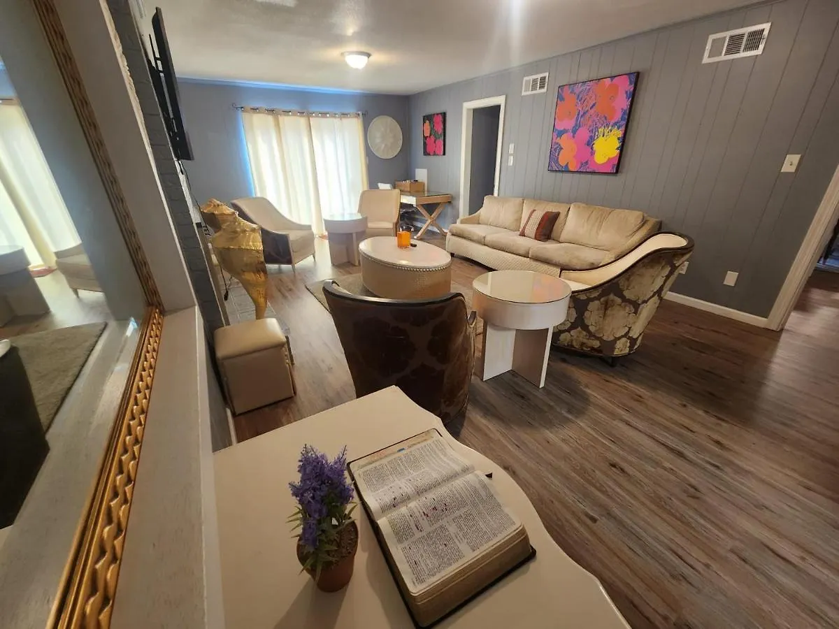 Super Large East Memphis 23 Beds Villa Vakantiehuis