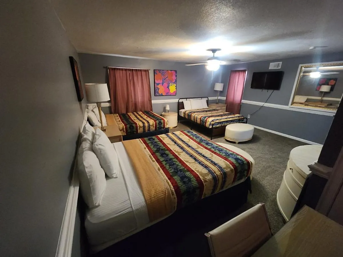 Super Large East Memphis 23 Beds Villa 0*,