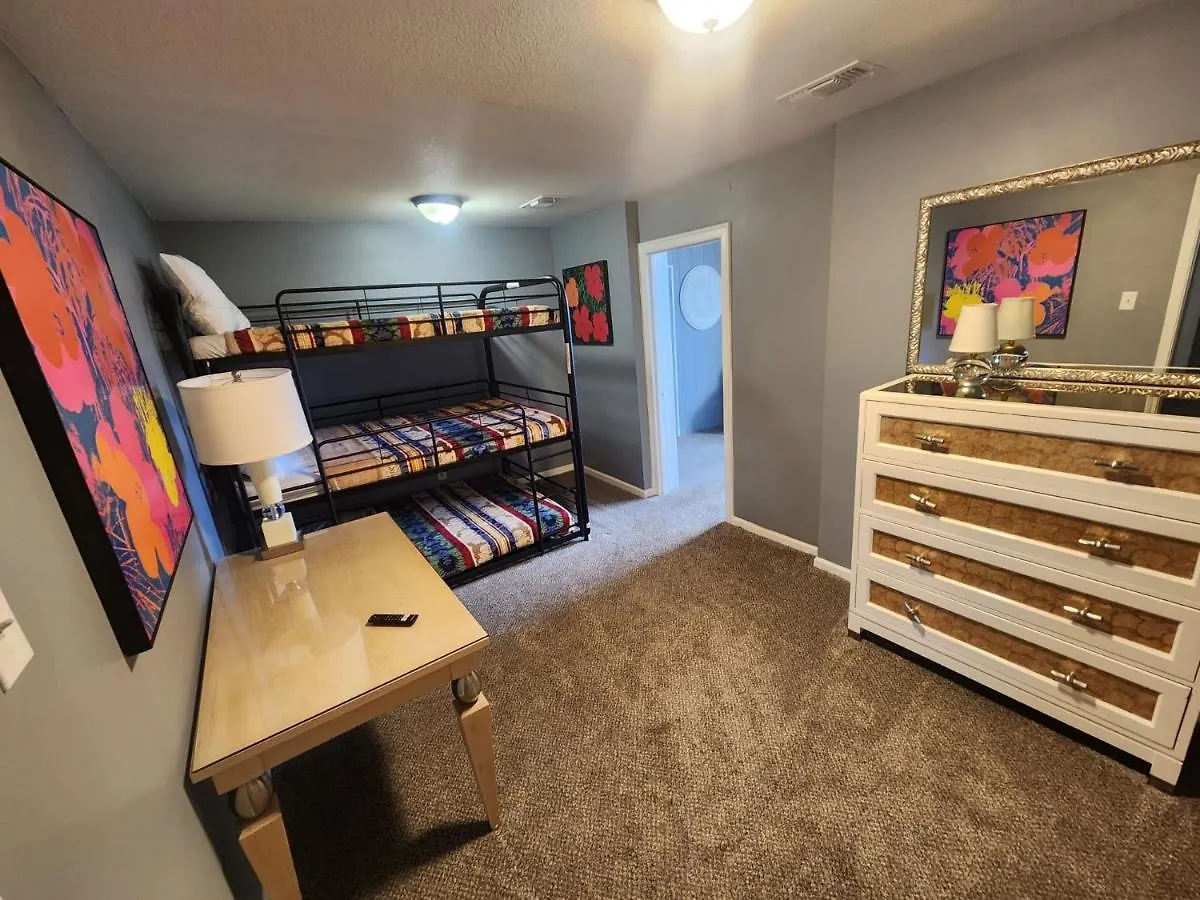 Super Large East Memphis 23 Beds Villa 0*,  Verenigde Staten