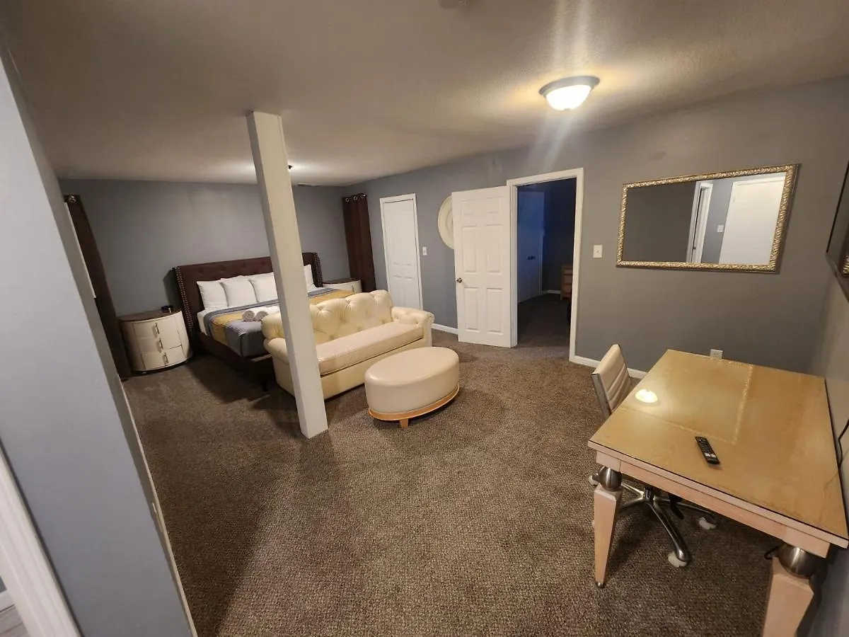 Super Large East Memphis 23 Beds Villa 0*,